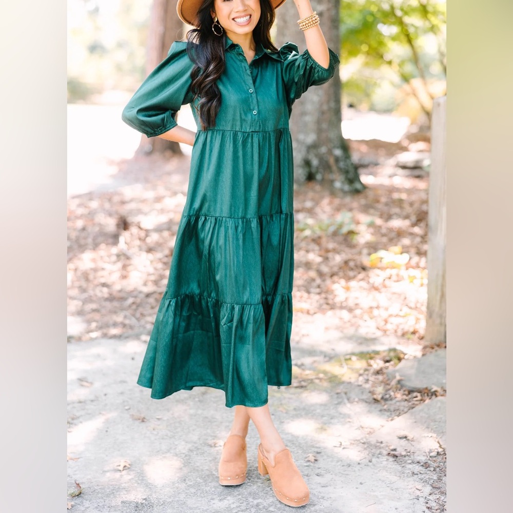 💚💕Hunter Green Satin Midi Dress💕💚